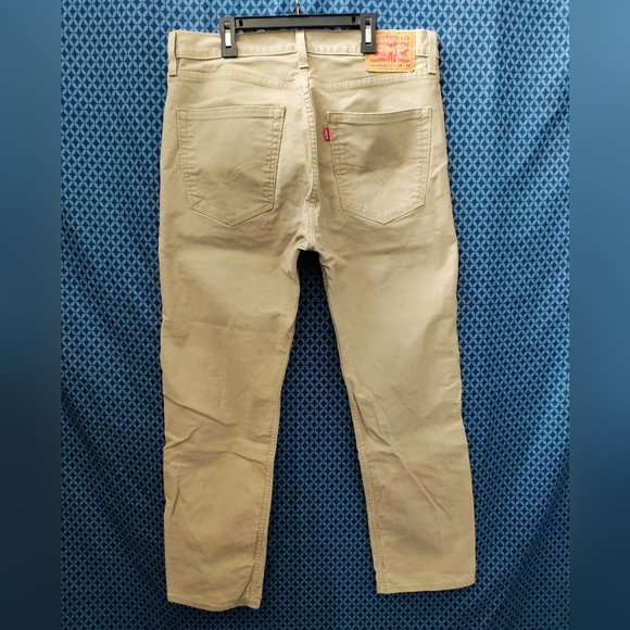 Levi's - Men's work wear, solid tan denim jeans. See pics for flaws. Size- 34x30 - Picture 12 of 12